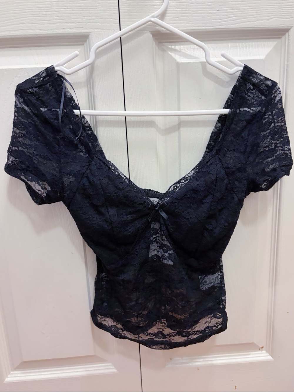 Black Lace V-Neck Short Sleeve Crop Top